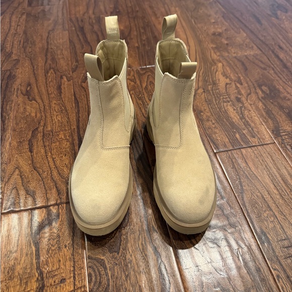 Sorel Chelsea boot - Picture 2 of 4